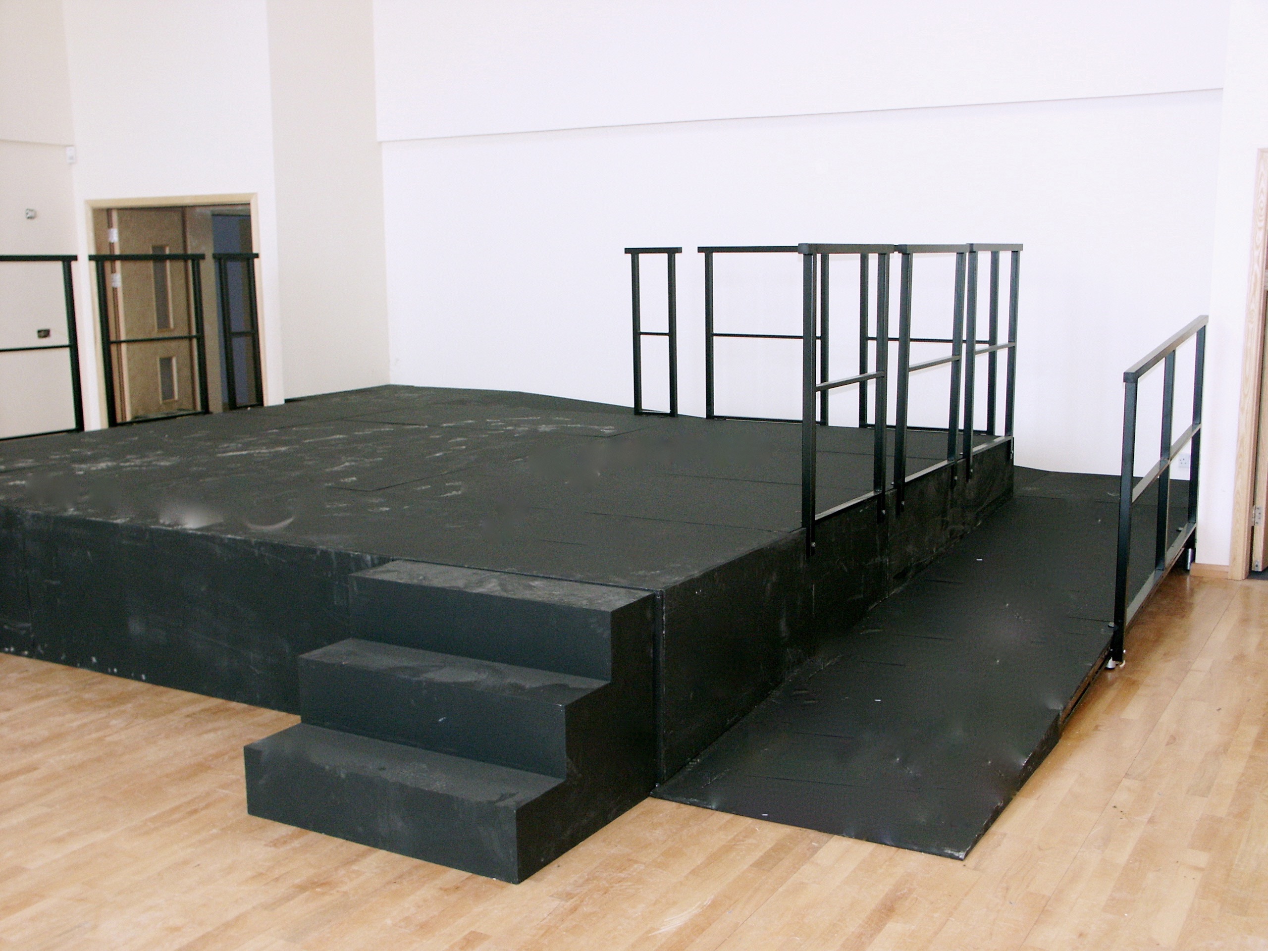 Stage, staging, deck, decking, Maltbury, portable staging, Metrodeck