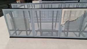 An essential component for crowd control at concerts and performances, this front of stage barrier ensures a safe space for both performers and audience members. Lightweight and easy to transport, it can be quickly assembled and disassembled